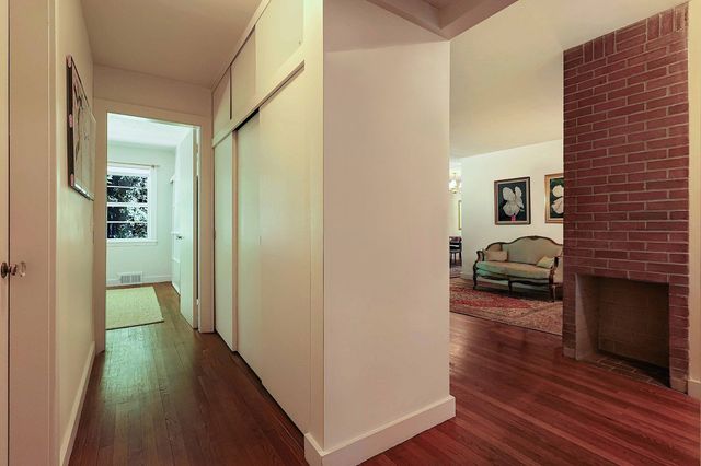 46 Woburn Street, Andover, MA 01810