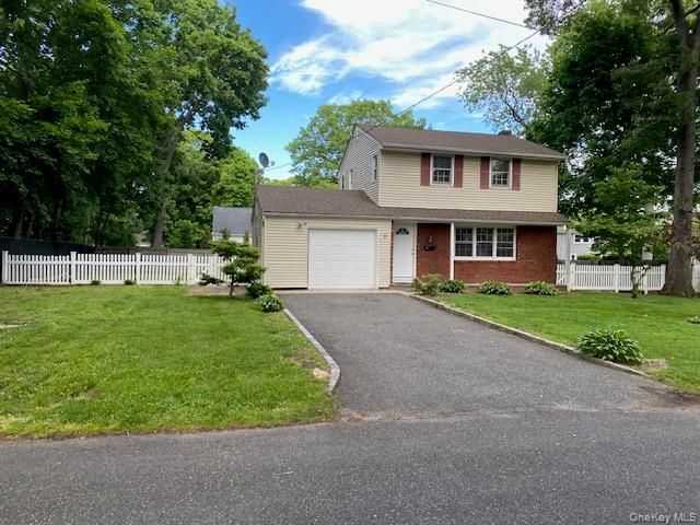11 George Street, Port Jefferson Station, NY 11776
