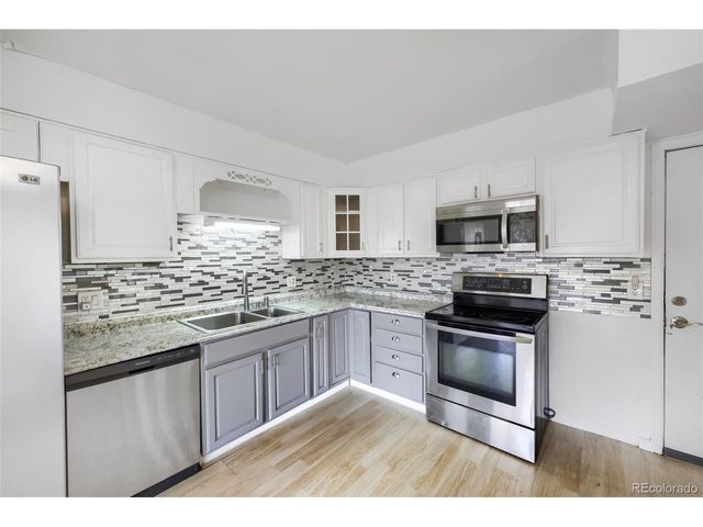 9182 Meade St, Westminster, CO 80031