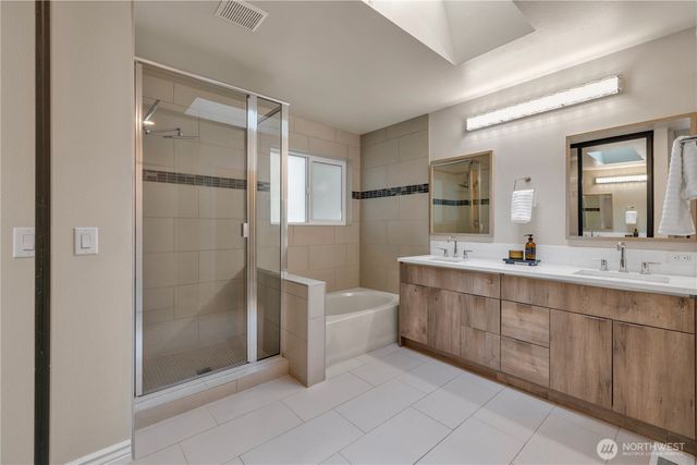 4205 243rd Avenue SE, Sammamish, WA 98029