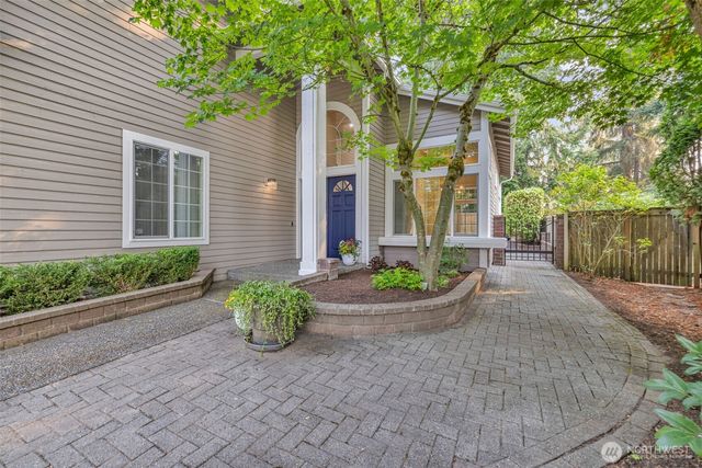 4205 243rd Avenue SE, Sammamish, WA 98029