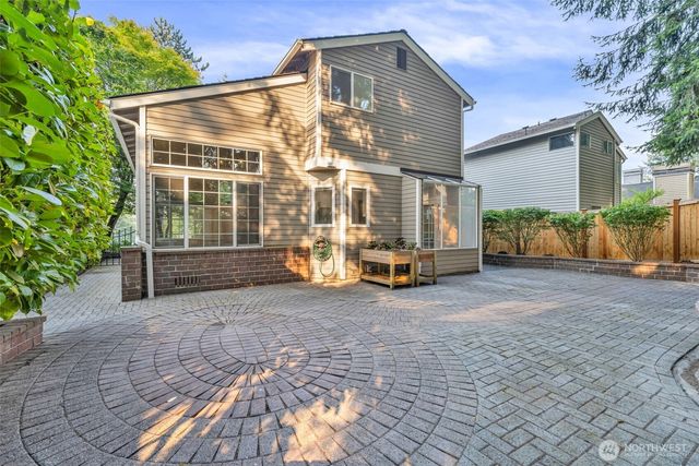 4205 243rd Avenue SE, Sammamish, WA 98029
