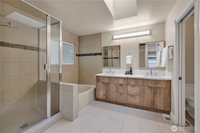 4205 243rd Avenue SE, Sammamish, WA 98029