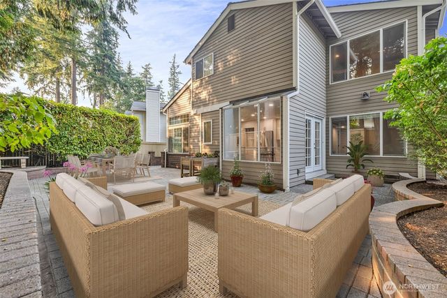 4205 243rd Avenue SE, Sammamish, WA 98029