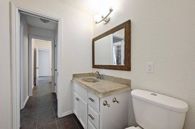 201 Comanche CP, Kyle, TX 78640