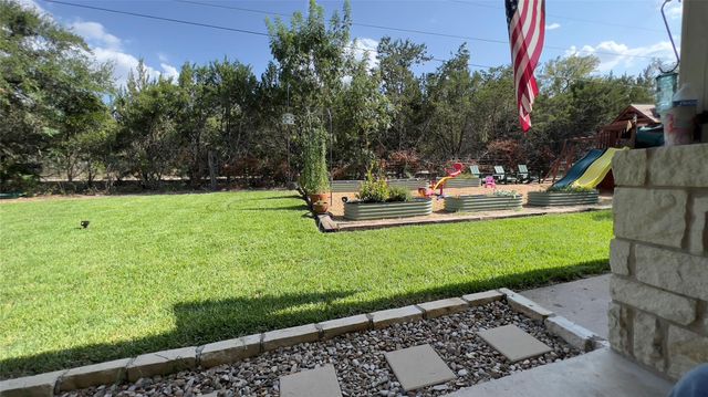 201 Comanche CP, Kyle, TX 78640