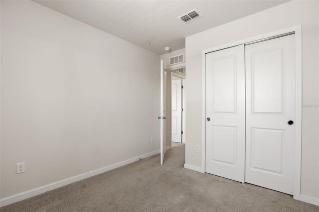 5592 PINELAND RUN, Orlando, FL 32829