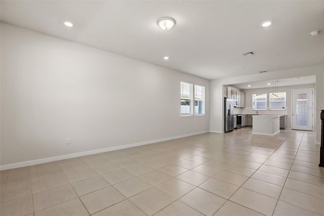 5592 PINELAND RUN, Orlando, FL 32829