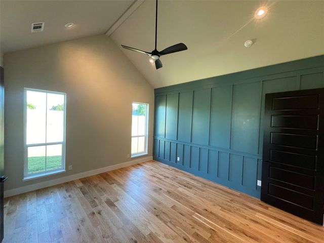 4 Dixie Estates Way, Whitesboro, TX 76273