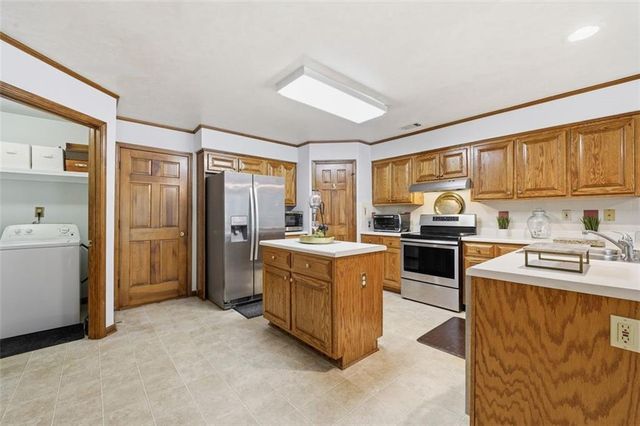 1617 Ellington Road SE, Conyers, GA 30013