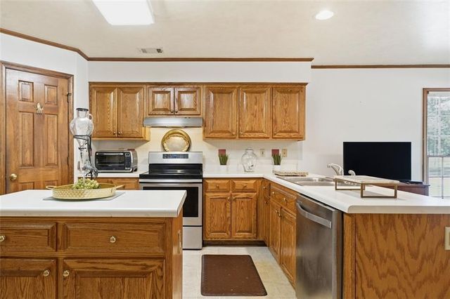 1617 Ellington Road SE, Conyers, GA 30013