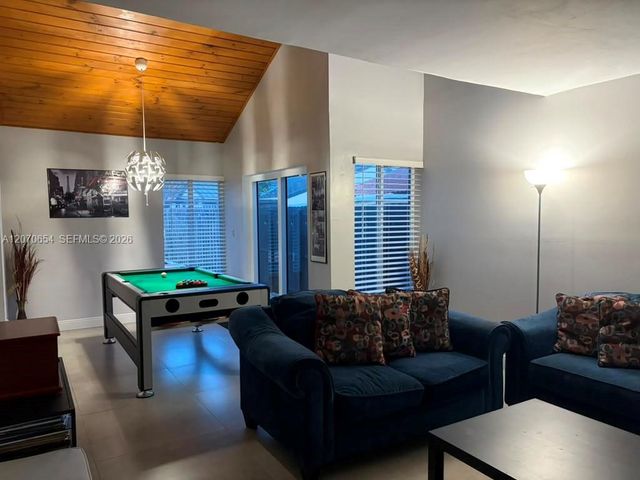 10051 SW 147th Place, Miami, FL 33196