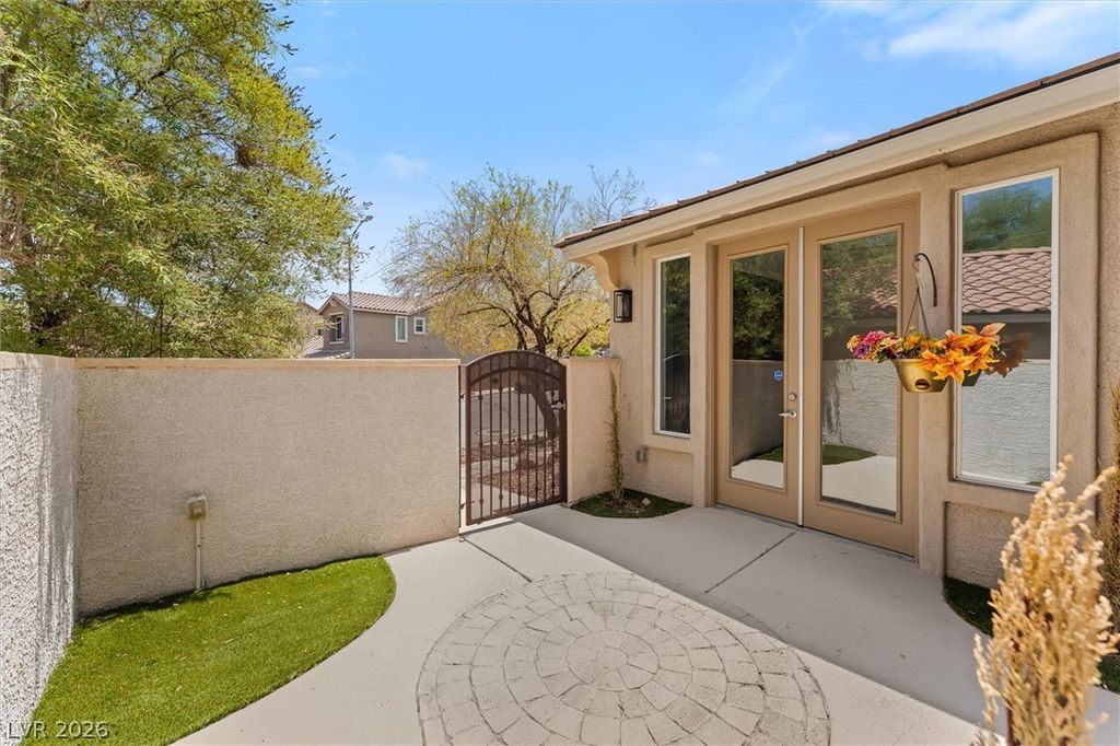 215 Sunset Shower Drive, Henderson, NV 89012 — photo 5