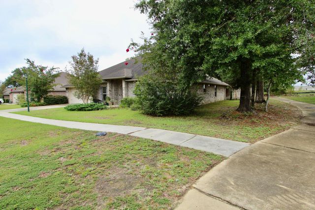 4641 Chanan Drive, Crestview, FL 32539
