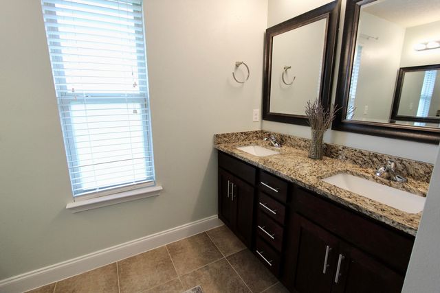 4641 Chanan Drive, Crestview, FL 32539