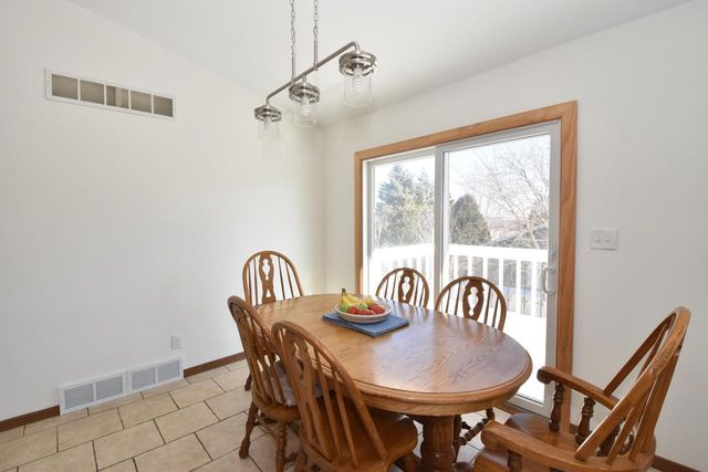 7904 S 67th STREET, Franklin, WI 53132