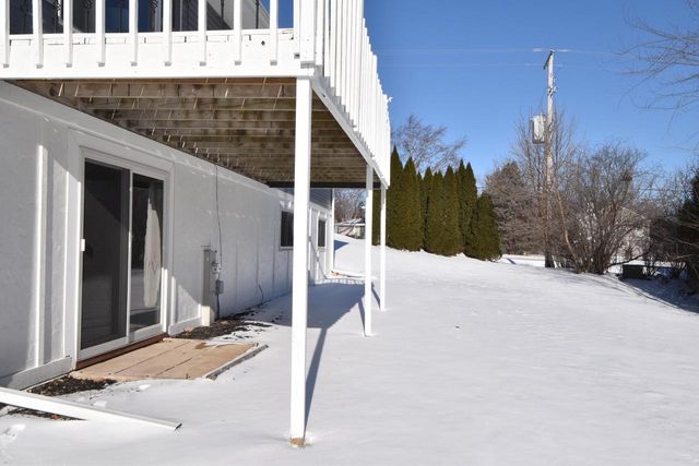 7904 S 67th STREET, Franklin, WI 53132