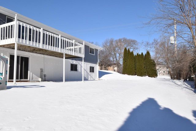 7904 S 67th STREET, Franklin, WI 53132