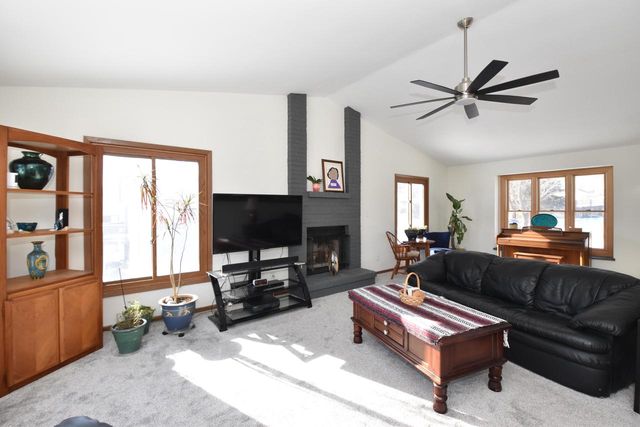 7904 S 67th STREET, Franklin, WI 53132