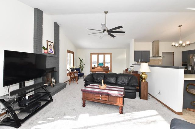 7904 S 67th STREET, Franklin, WI 53132