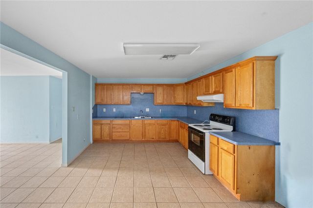 636 S County Road 1150, Riviera, TX 78379