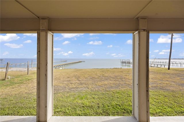 636 S County Road 1150, Riviera, TX 78379