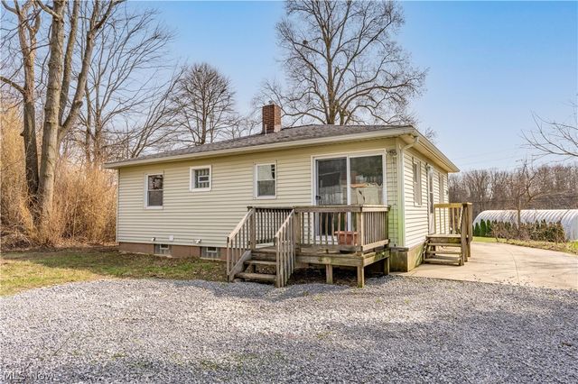 170 S Thomas Road, Tallmadge, OH 44278