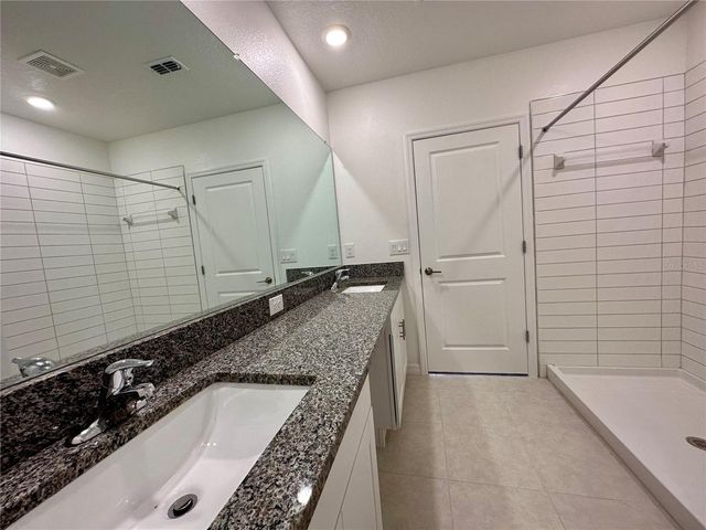 11131 RADIANT SHORE LOOP, San Antonio, FL 33576