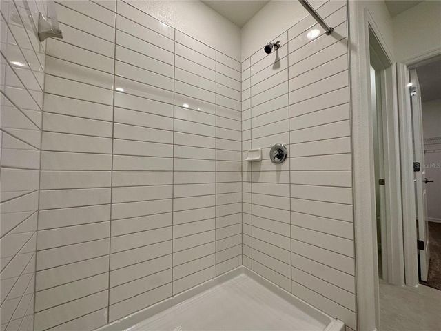 11131 RADIANT SHORE LOOP, San Antonio, FL 33576