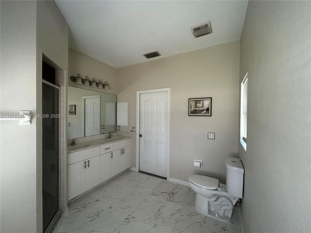 3894 Roderigo, North Port, FL 34286