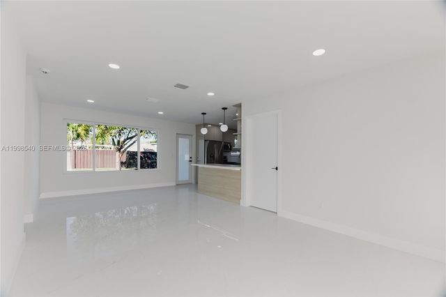 3110 SW 34th Ave, West Park, FL 33023