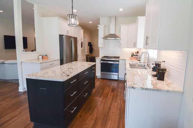 2945 Platinum Drive NE, Rochester, MN 55906