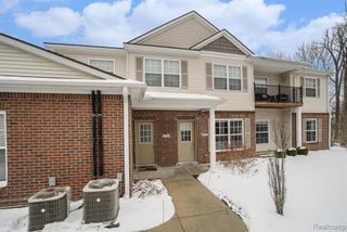 911 Watercress Lane, Fenton, MI 48430