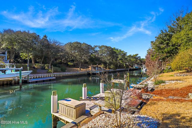 106 Cherry Court, Atlantic Beach, NC 28512