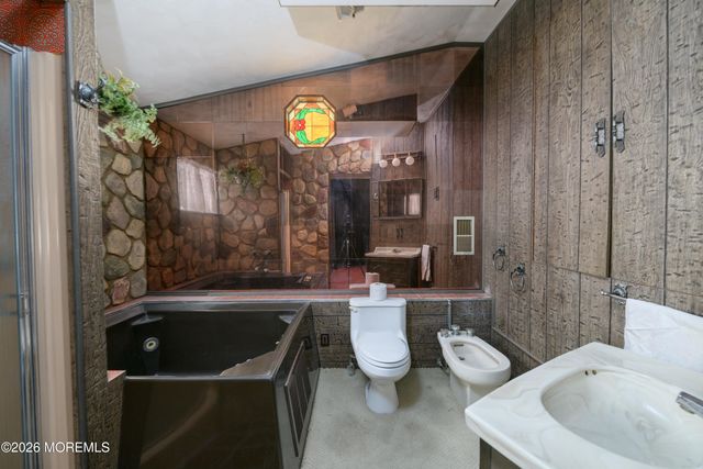 287 Linda Street, Belford, NJ 07718