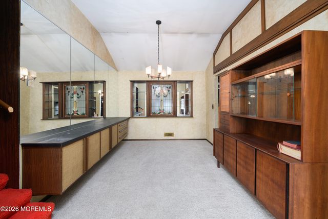 287 Linda Street, Belford, NJ 07718