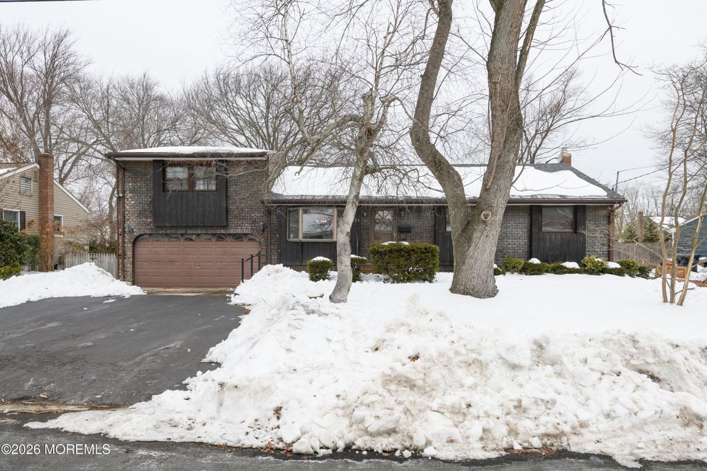 287 Linda Street, Belford, NJ 07718