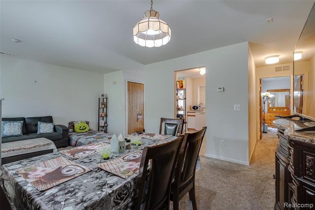 42764 Lilley Pointe Drive 165, Canton, MI 48187