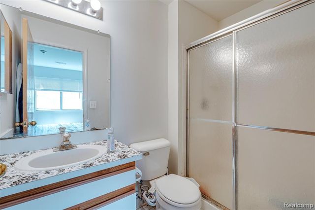 42764 Lilley Pointe Drive 165, Canton, MI 48187
