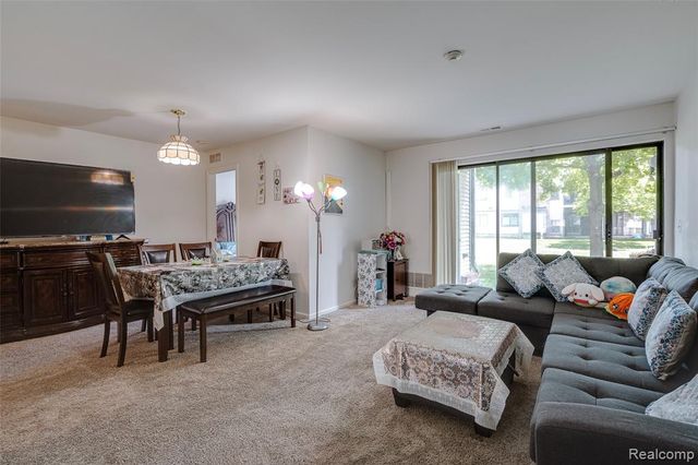 42764 Lilley Pointe Drive 165, Canton, MI 48187