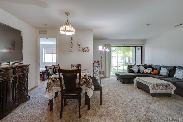 42764 Lilley Pointe Drive 165, Canton, MI 48187