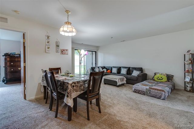 42764 Lilley Pointe Drive 165, Canton, MI 48187