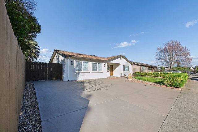 2548 Rhine Way, Elverta, CA 95626