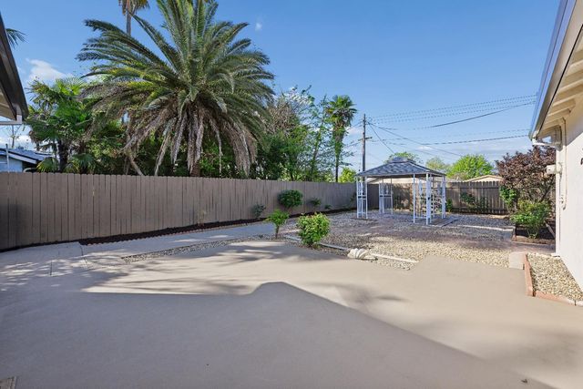 2548 Rhine Way, Elverta, CA 95626