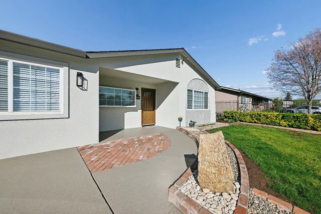 2548 Rhine Way, Elverta, CA 95626