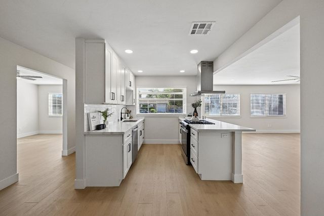 2548 Rhine Way, Elverta, CA 95626