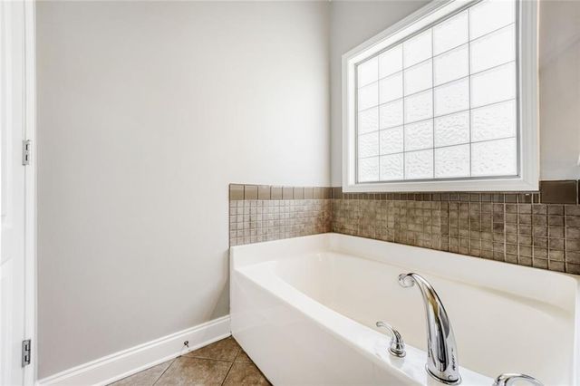 4491 Hamby Pond Place NW, Acworth, GA 30102