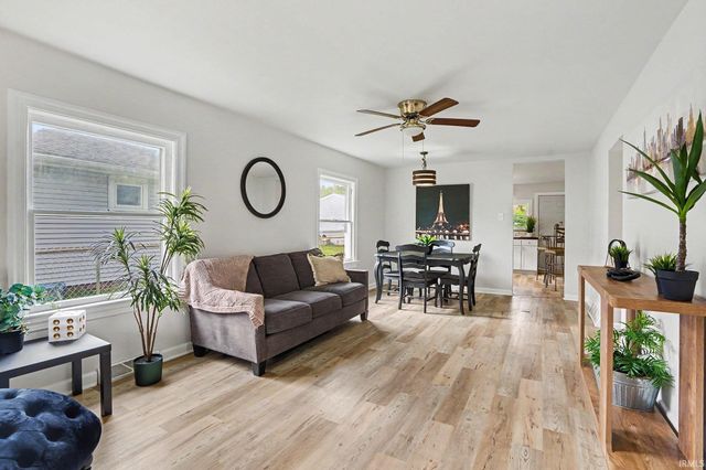 133 E Edgar Avenue, Mishawaka, IN 46545