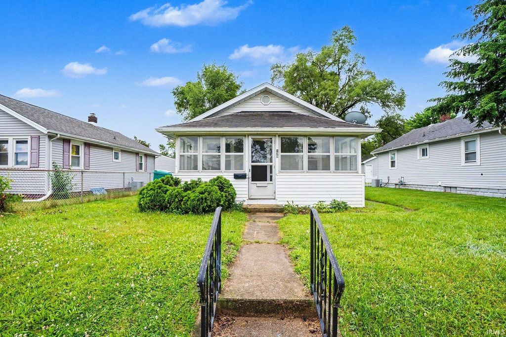 133 E Edgar Avenue, Mishawaka, IN 46545