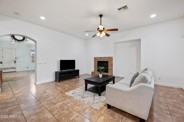 4746 S Emery Avenue, Mesa, AZ 85212